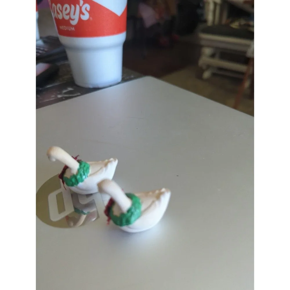 2 Vintage Hallmark Merry Miniature Goose with Christmas Wreath